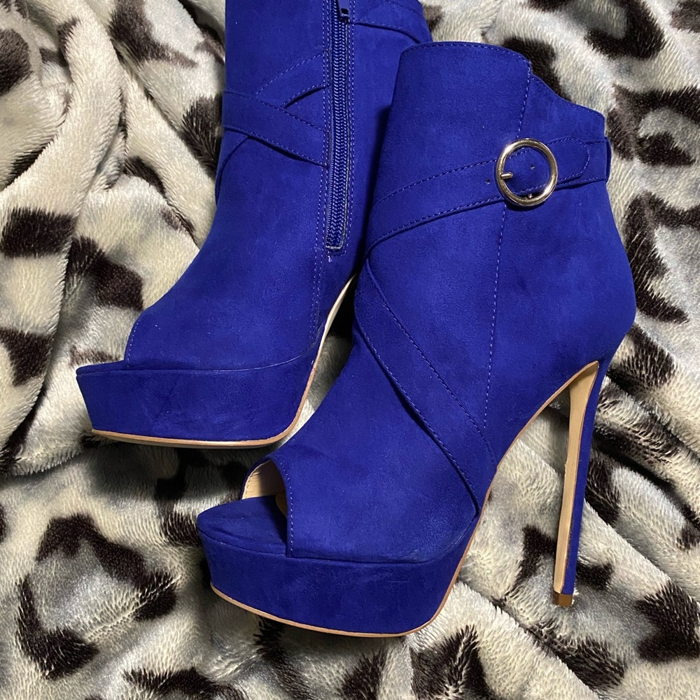 Stiletto booties - Picture 2 of 5